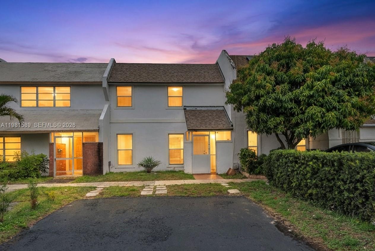 TAM O SHANTER VILLAS SEC - Residential