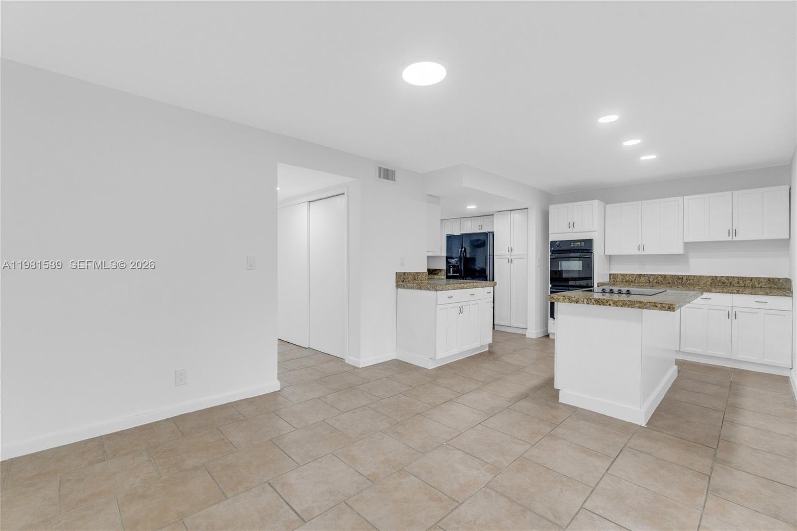 TAM O SHANTER VILLAS SEC - Residential