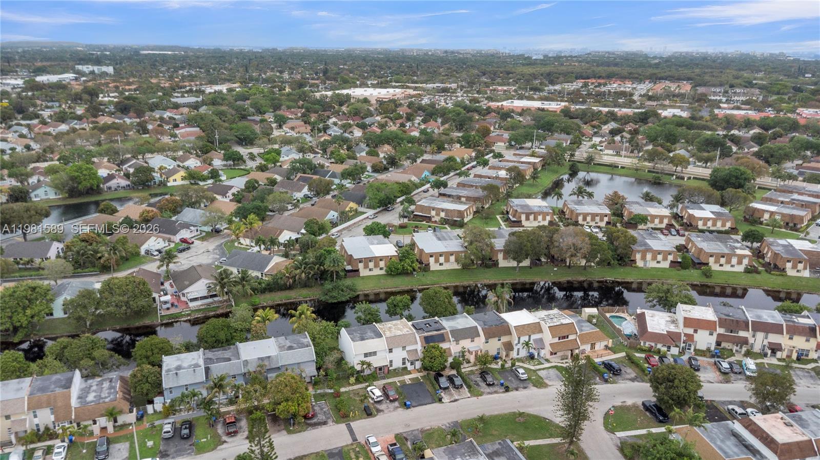 TAM O SHANTER VILLAS SEC - Residential