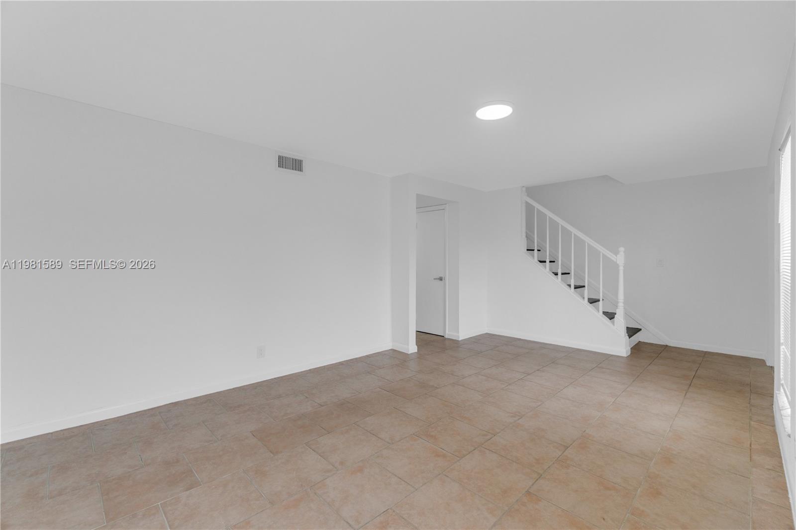 TAM O SHANTER VILLAS SEC - Residential