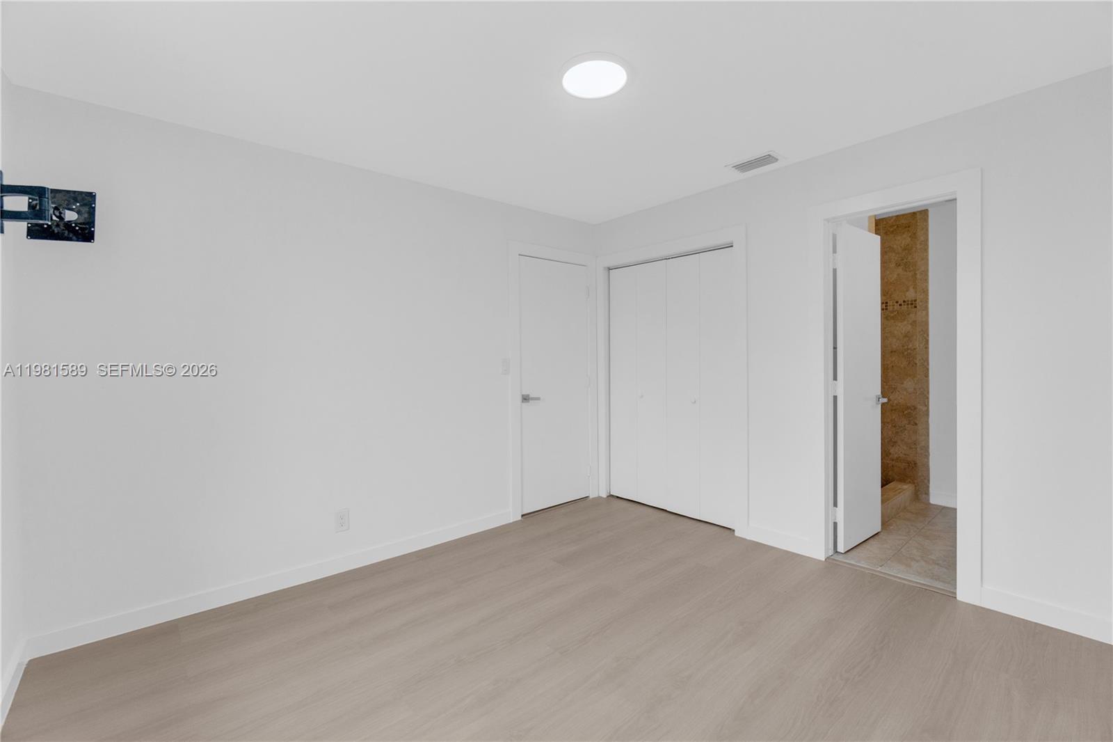 TAM O SHANTER VILLAS SEC - Residential