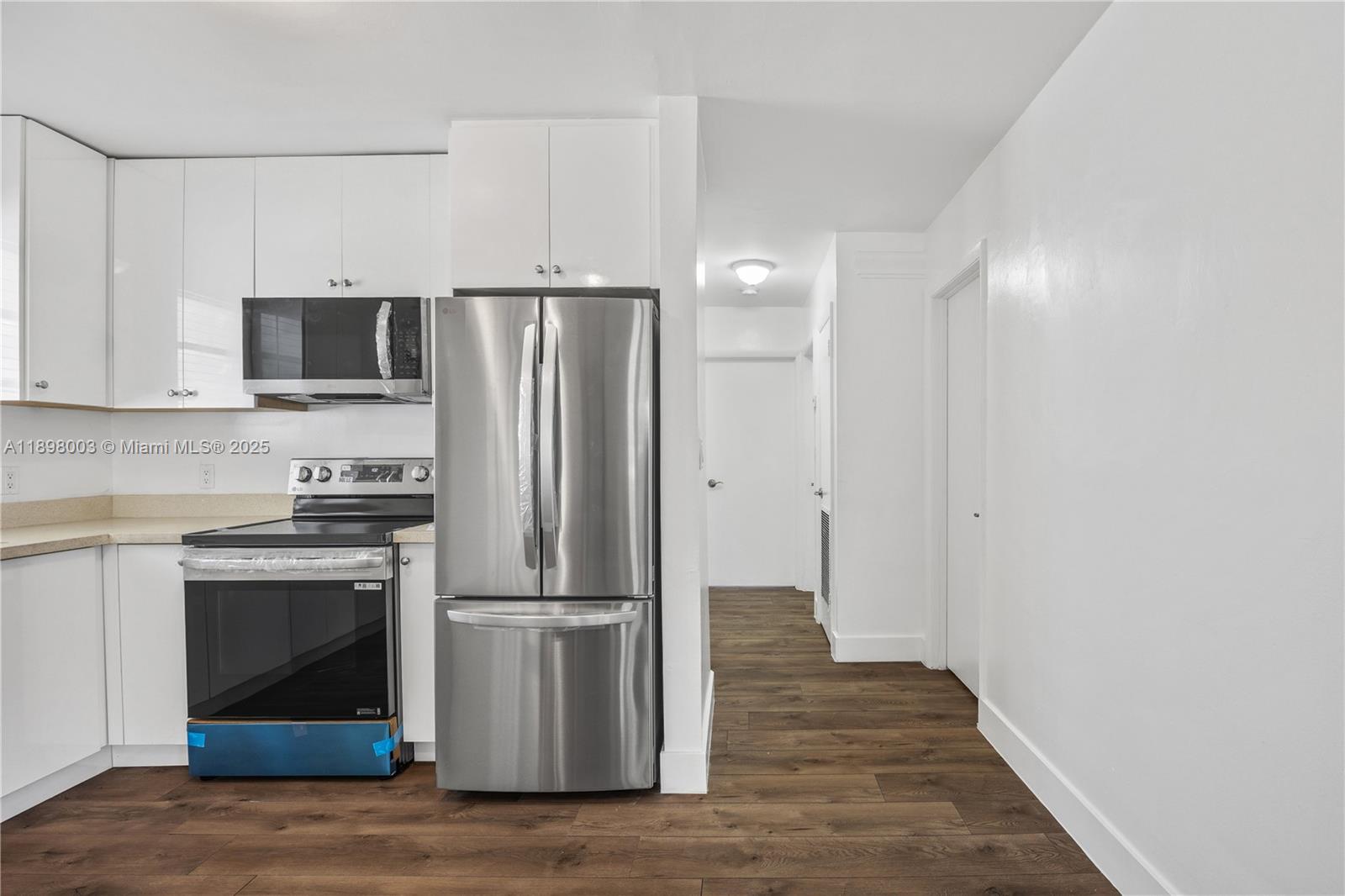 SMALLWOOD MANOR - Residential Lease