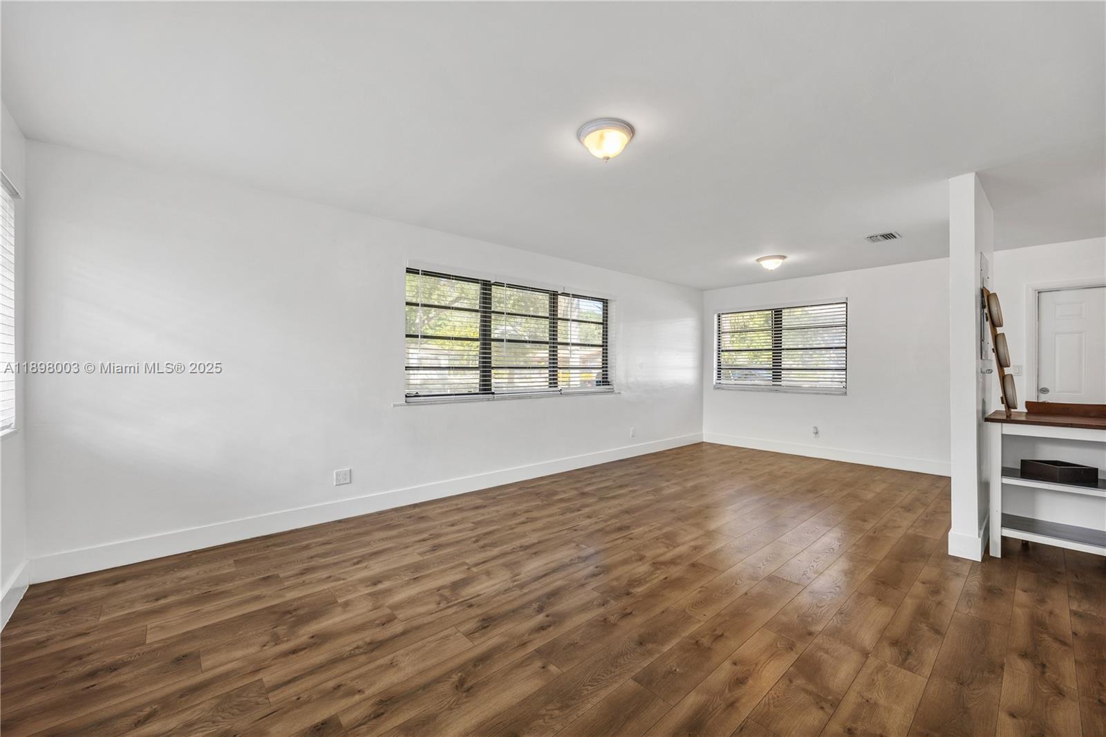 SMALLWOOD MANOR - Residential Lease