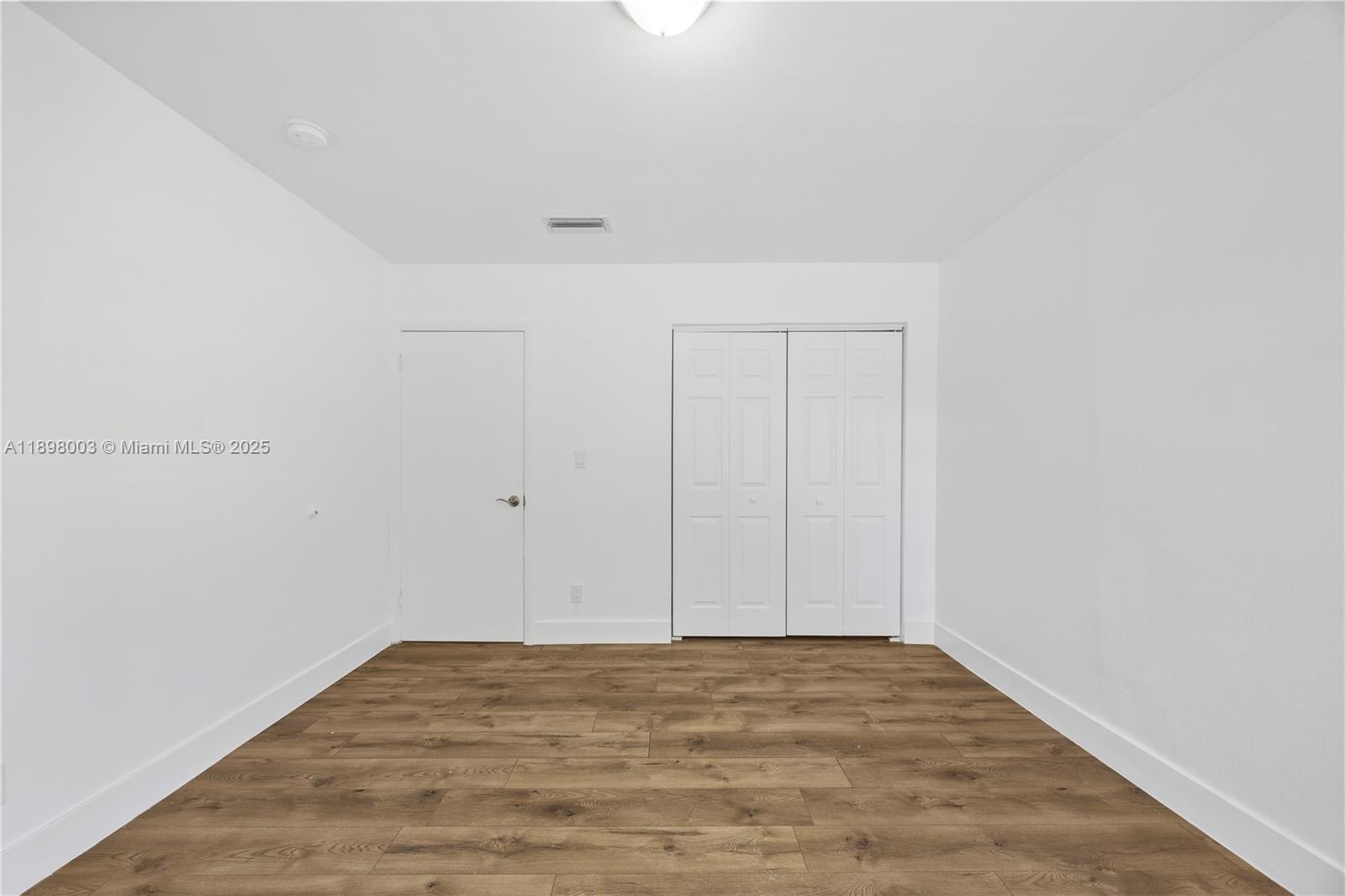 SMALLWOOD MANOR - Residential Lease