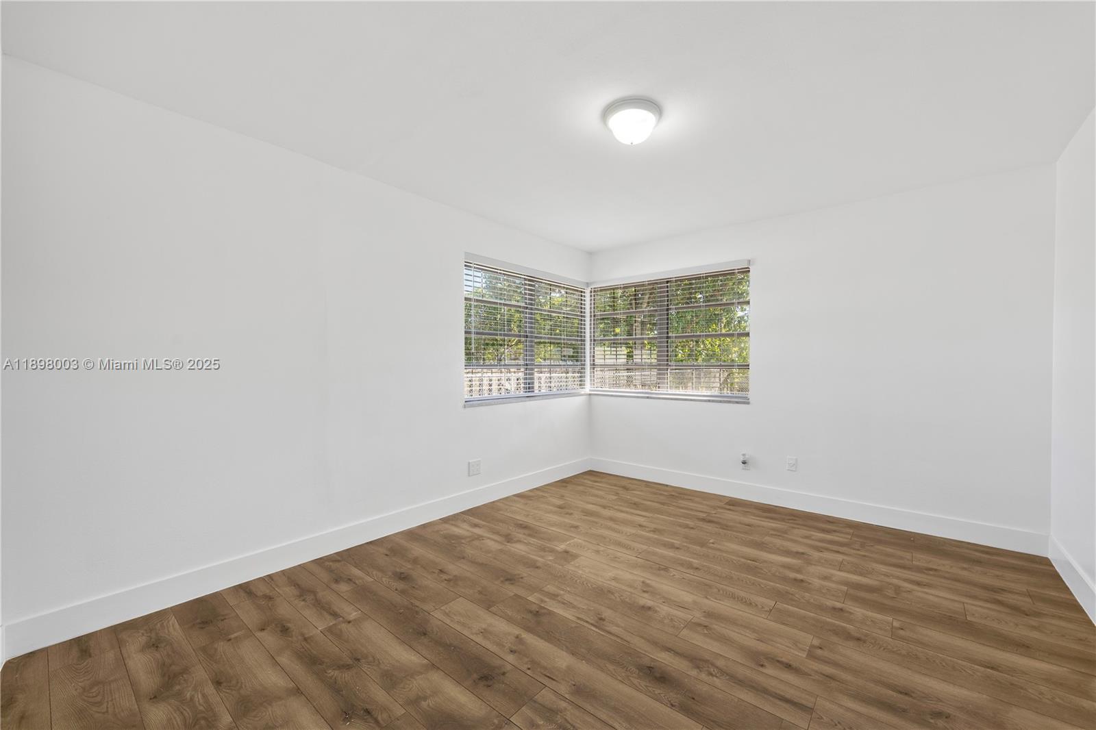 SMALLWOOD MANOR - Residential Lease