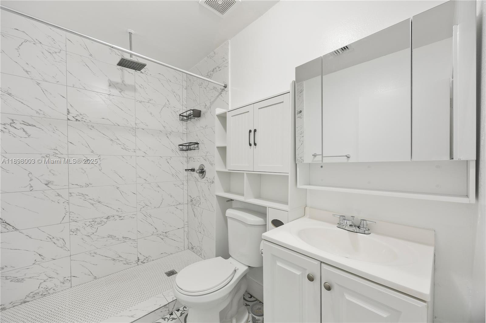 SMALLWOOD MANOR - Residential Lease