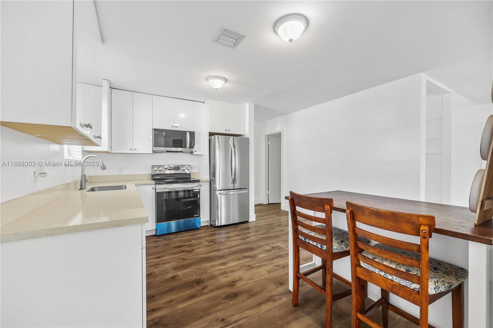 SMALLWOOD MANOR - Residential Lease