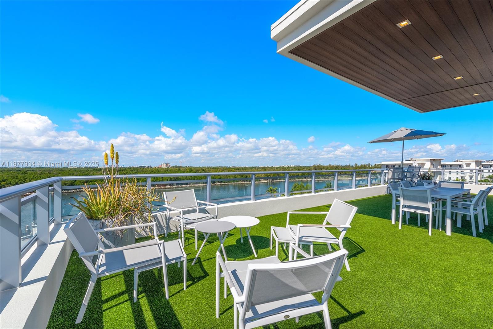 SEASIDE VILLAGE EAST COND - Residential