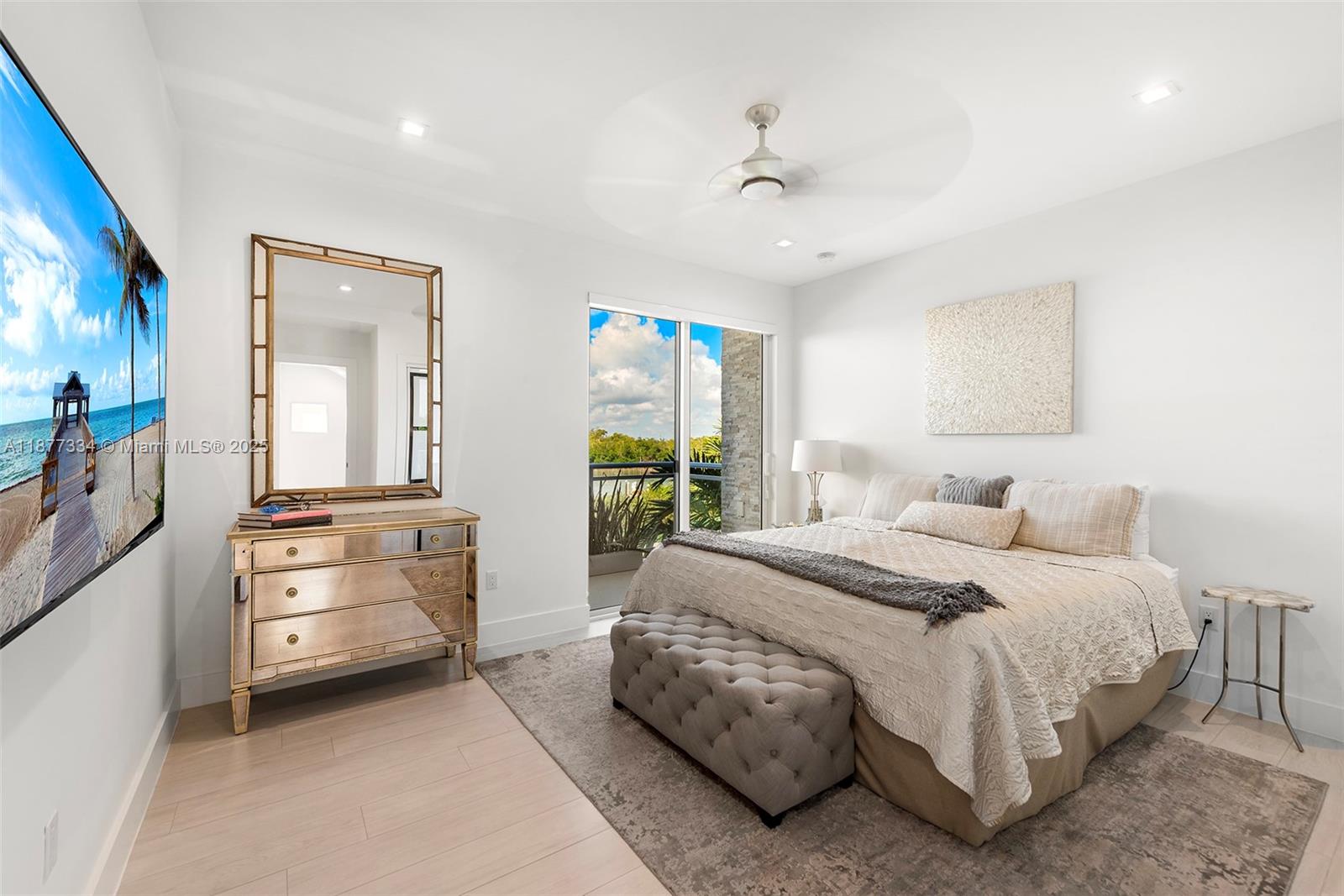 SEASIDE VILLAGE EAST COND - Residential