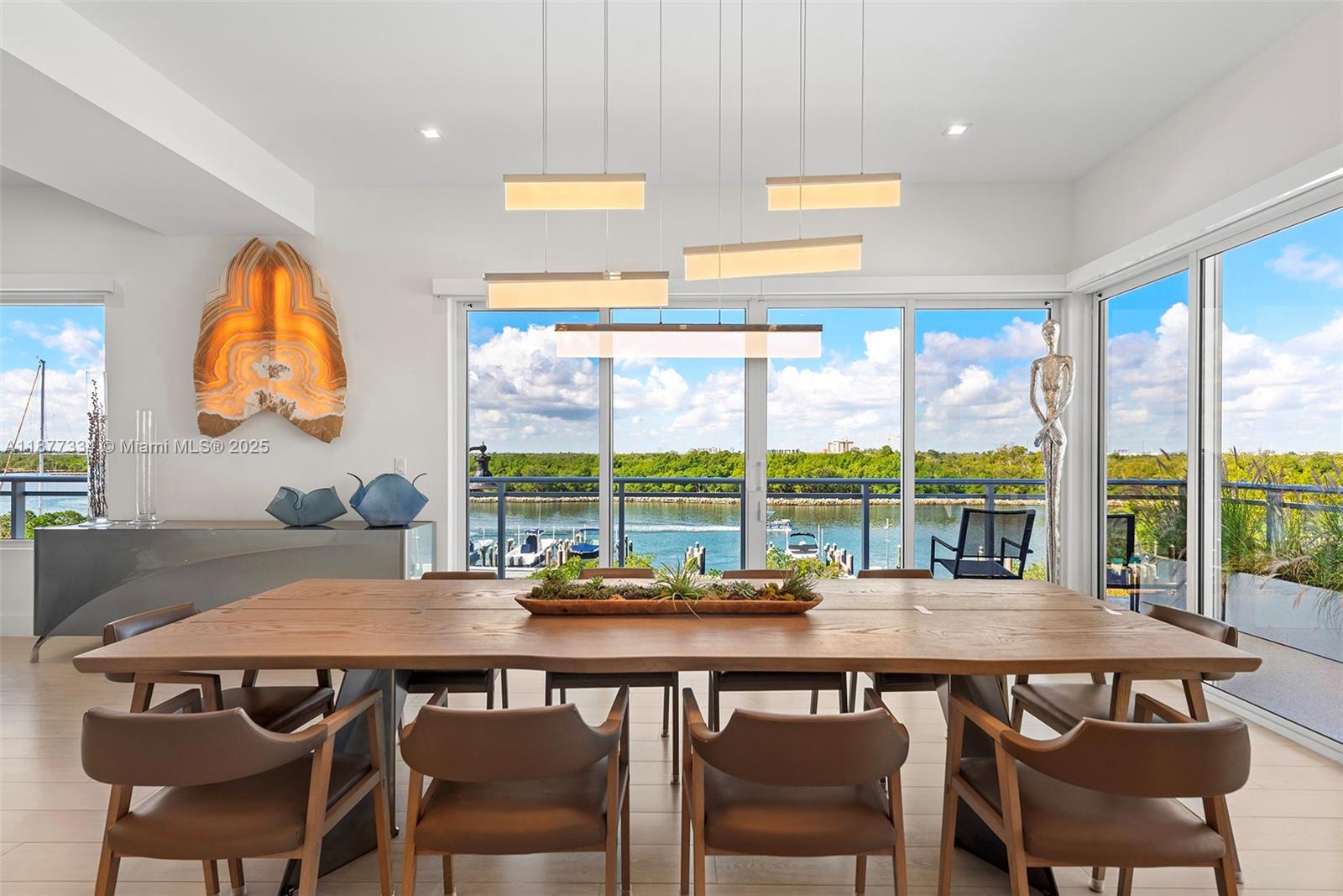 SEASIDE VILLAGE EAST COND - Residential