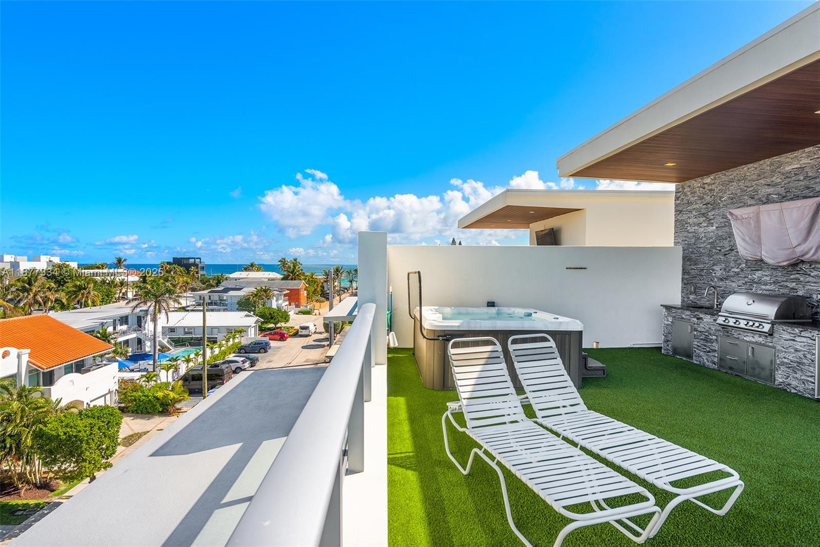 SEASIDE VILLAGE EAST COND - Residential