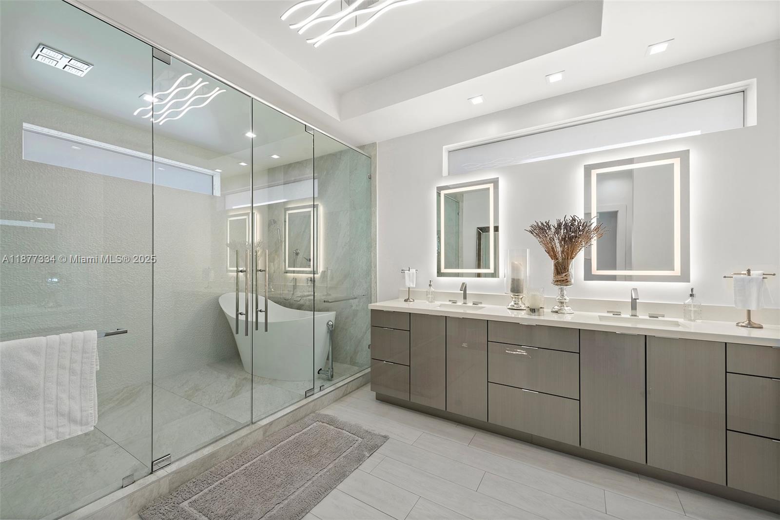 SEASIDE VILLAGE EAST COND - Residential