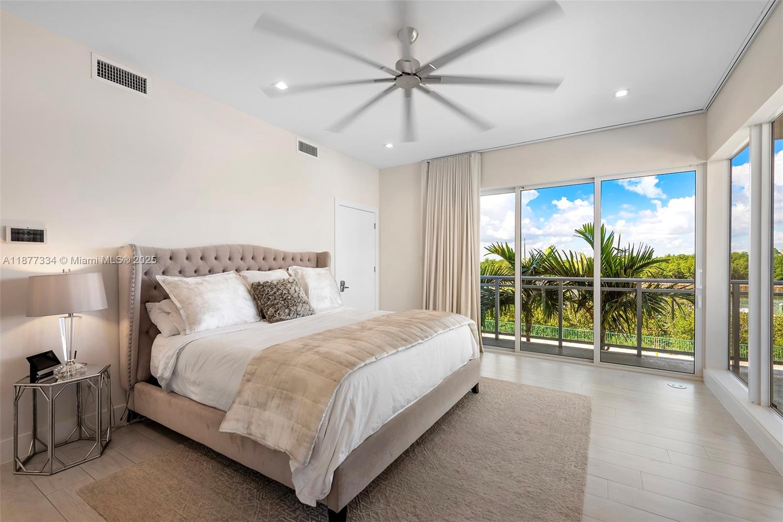 SEASIDE VILLAGE EAST COND - Residential