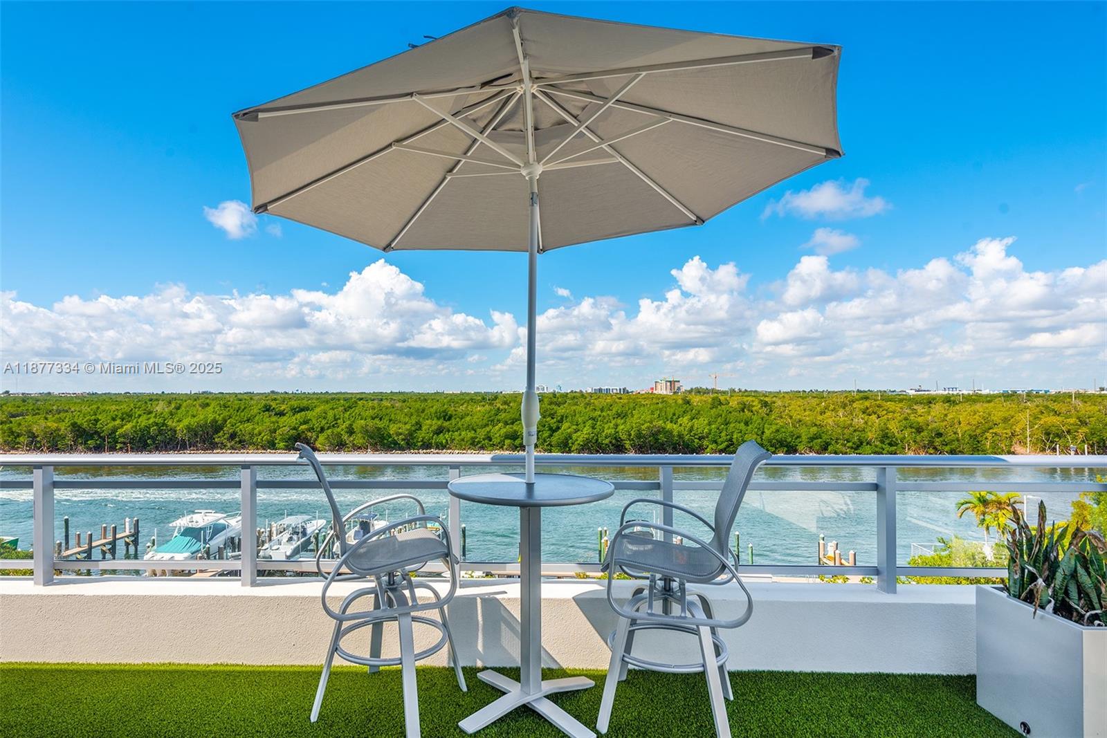 SEASIDE VILLAGE EAST COND - Residential