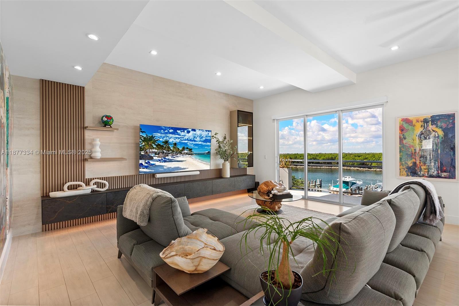 SEASIDE VILLAGE EAST COND - Residential