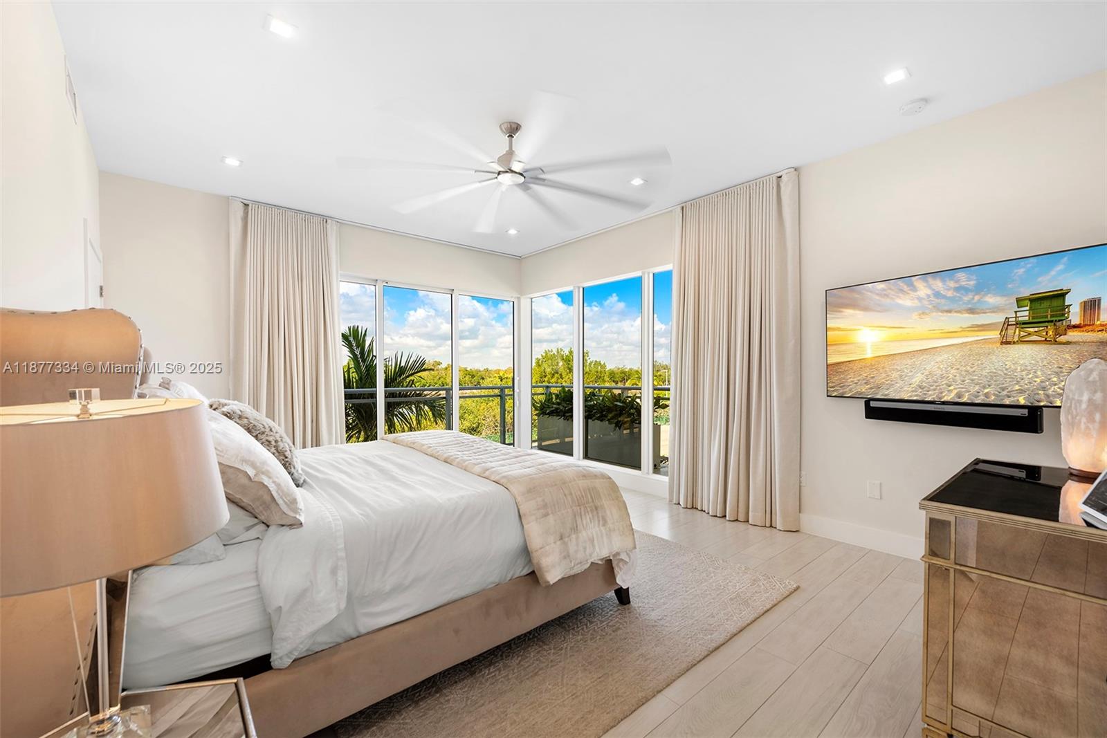 SEASIDE VILLAGE EAST COND - Residential