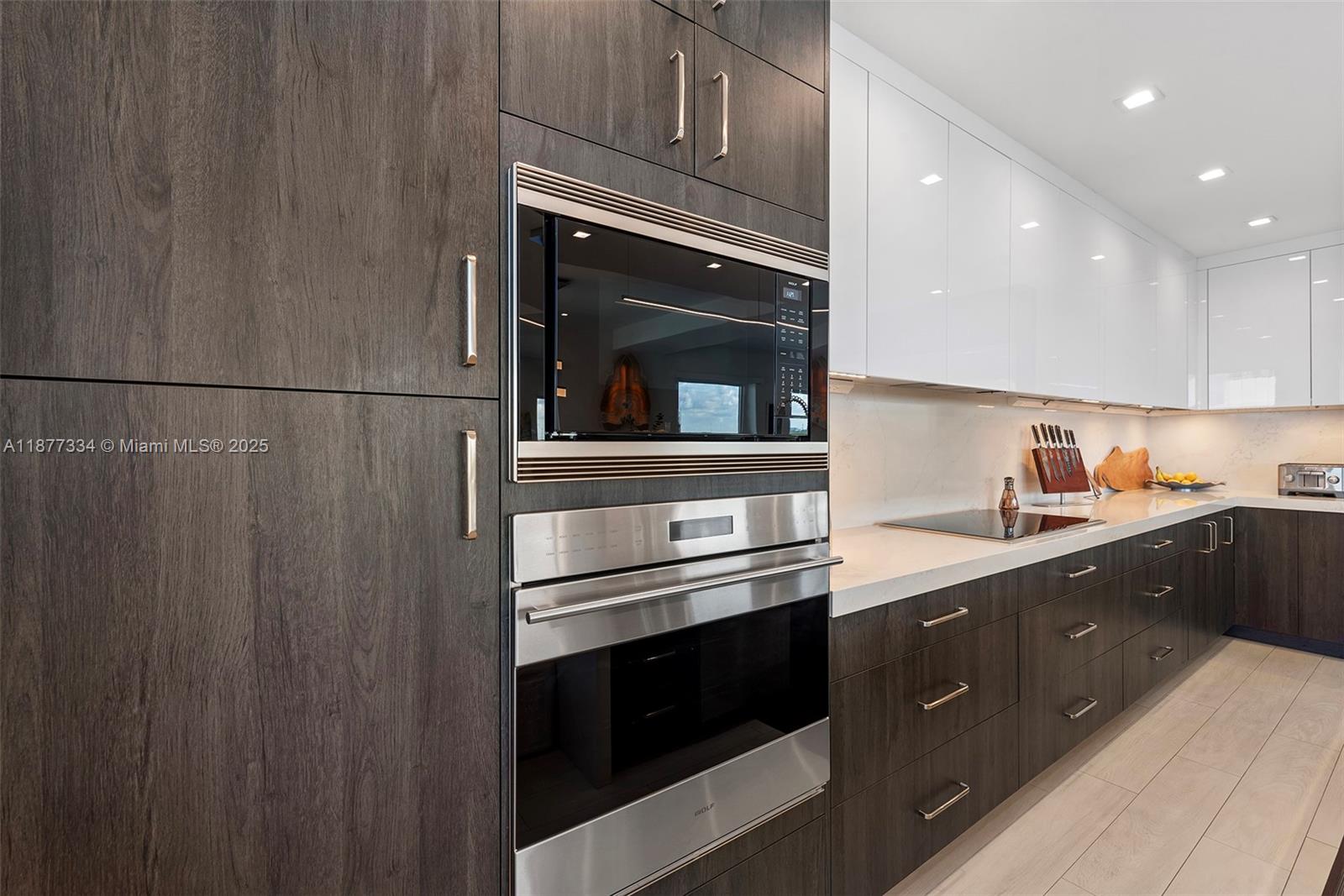 SEASIDE VILLAGE EAST COND - Residential