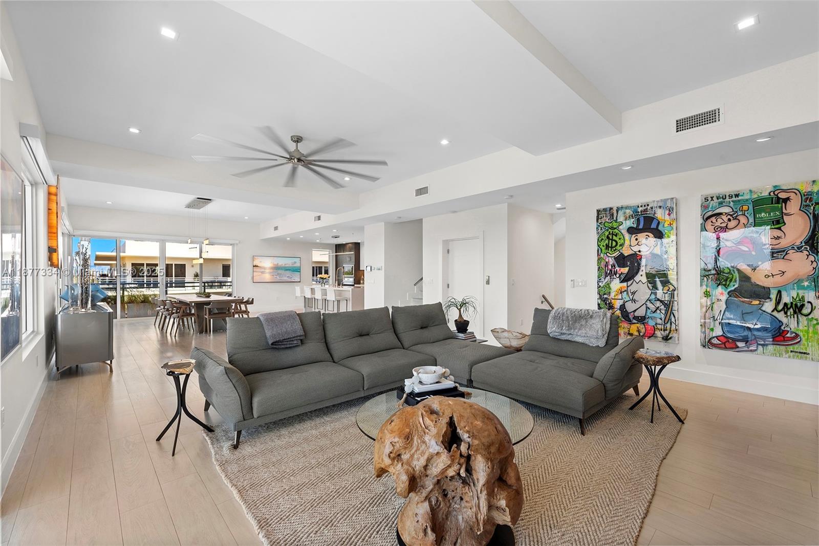 SEASIDE VILLAGE EAST COND - Residential