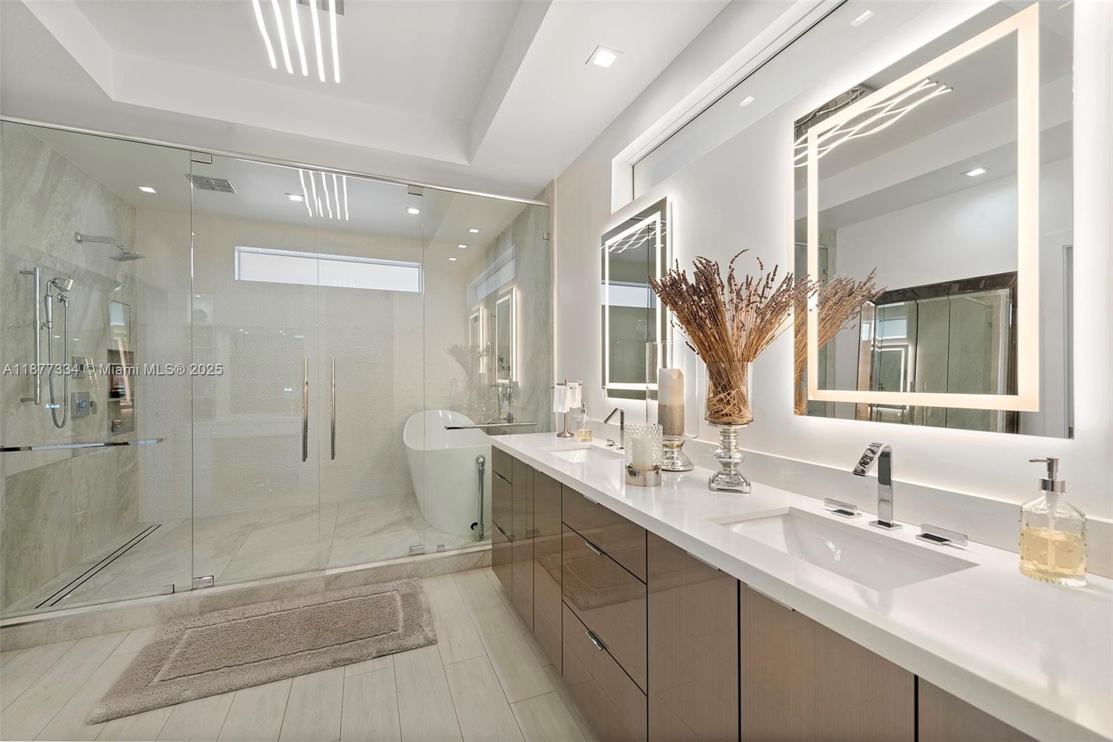 SEASIDE VILLAGE EAST COND - Residential