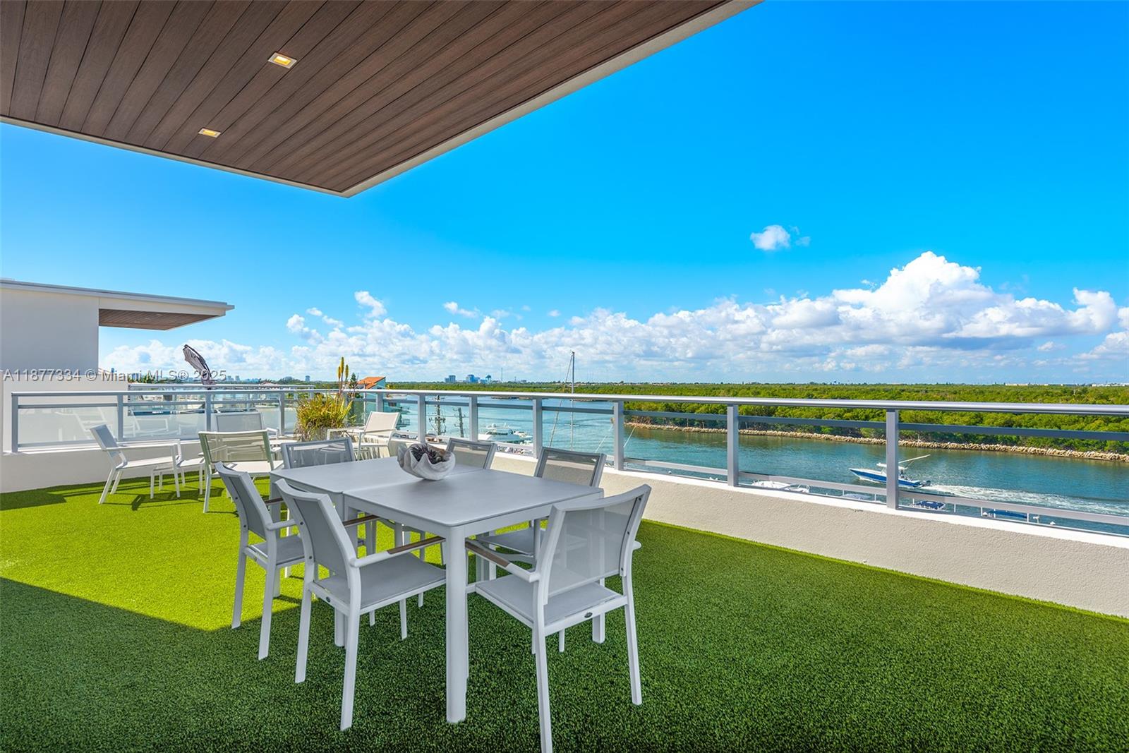 SEASIDE VILLAGE EAST COND - Residential