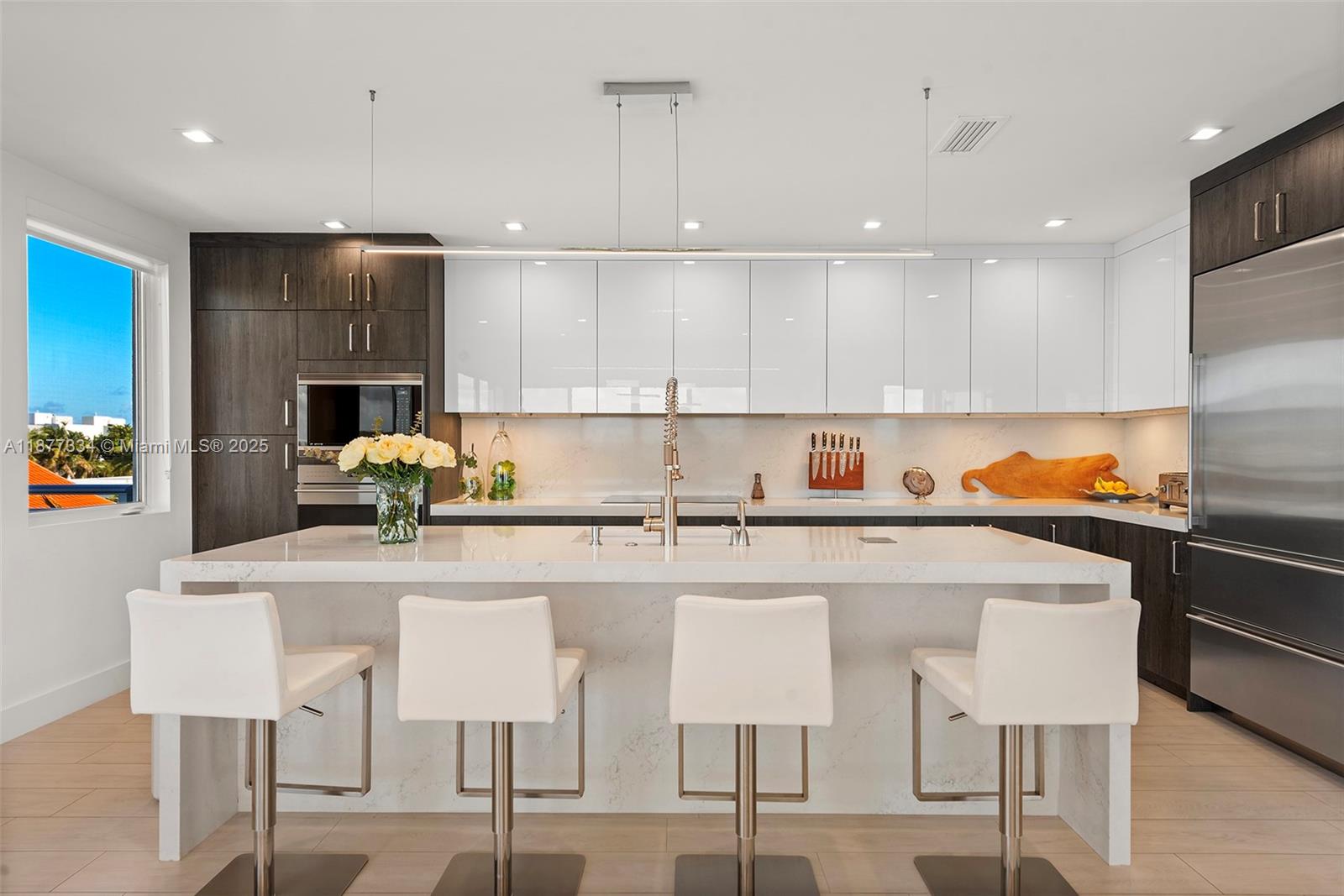 SEASIDE VILLAGE EAST COND - Residential