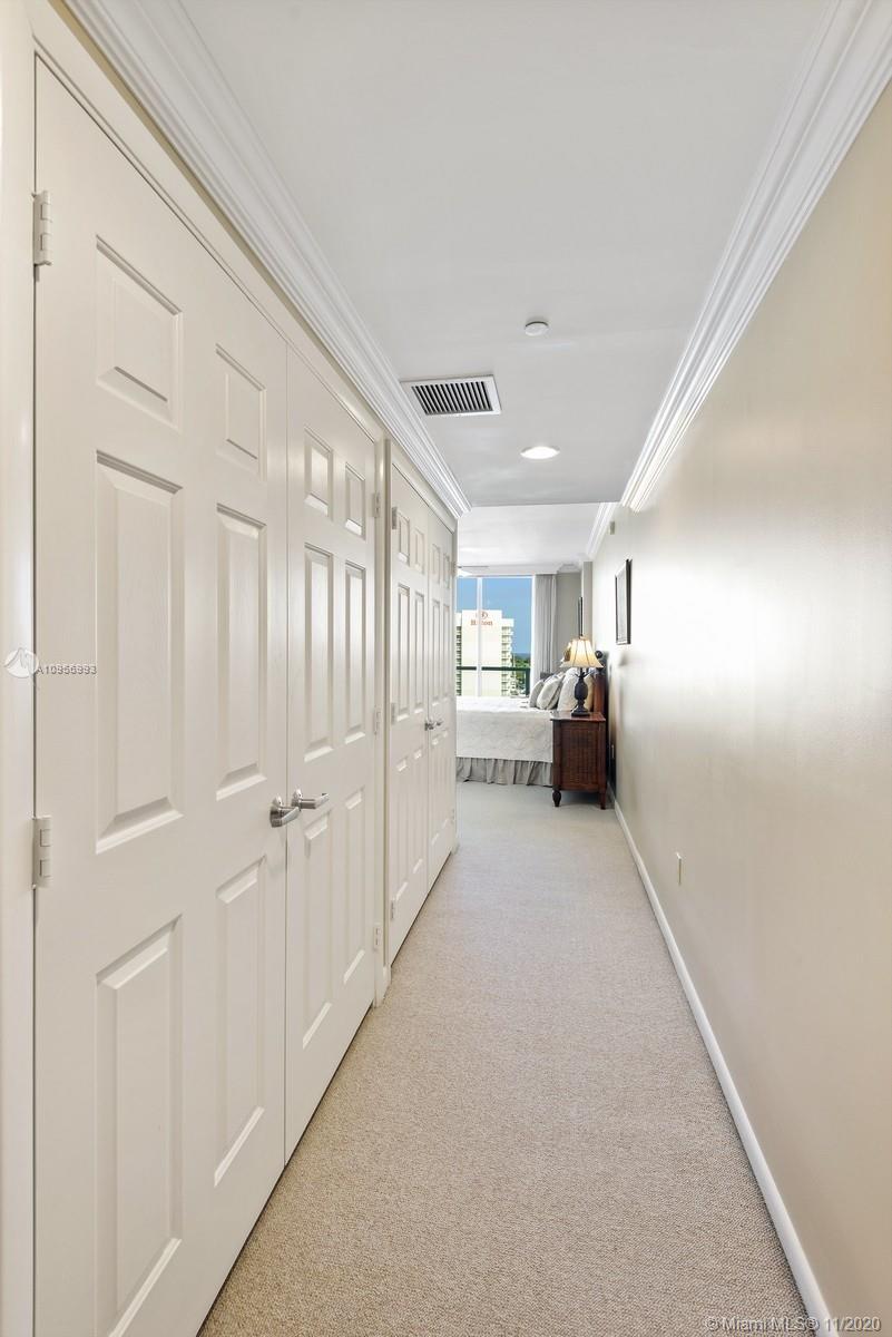 PORT CONDO - Residential