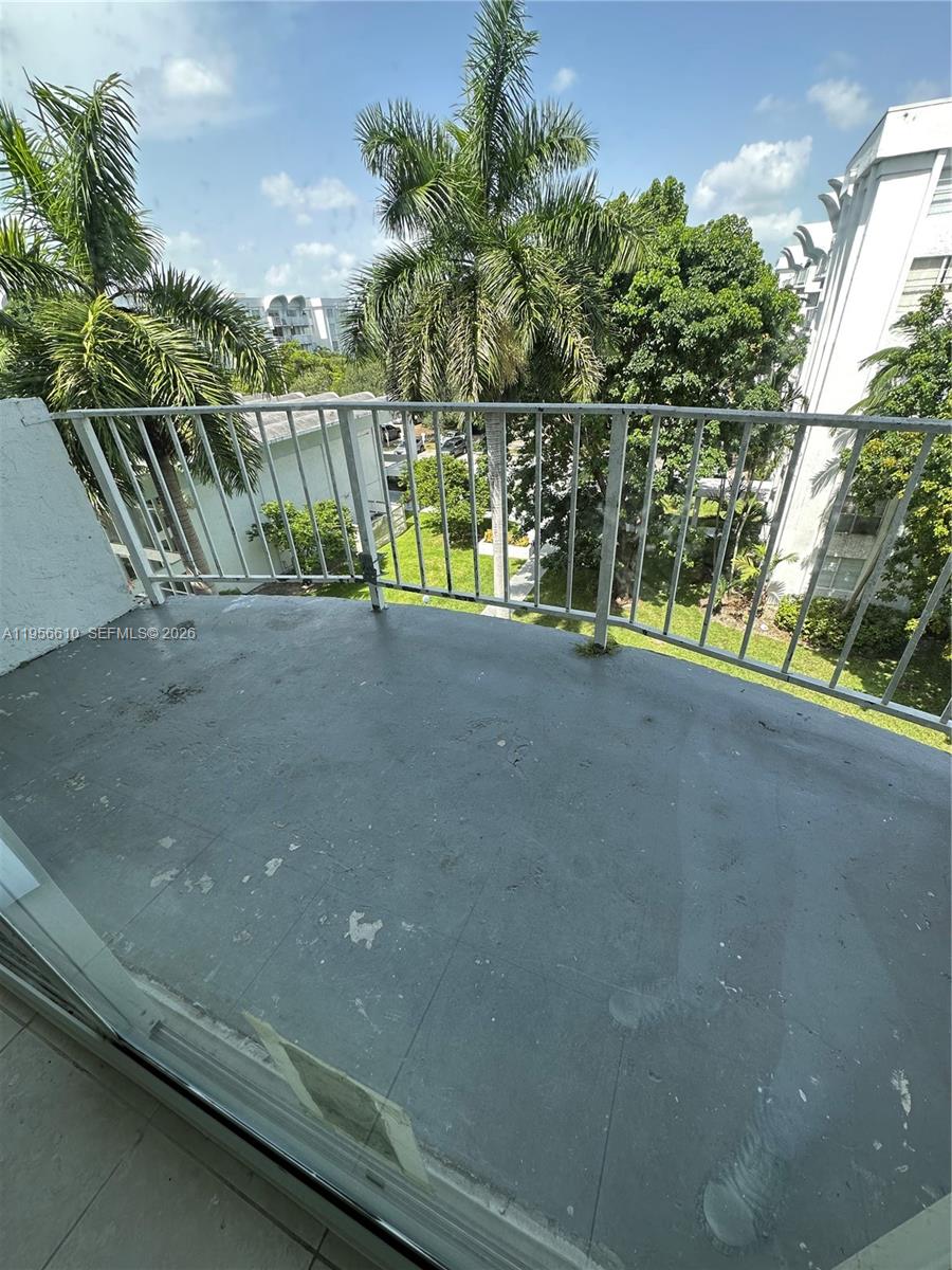 MONTECARLO CONDO - Residential Lease