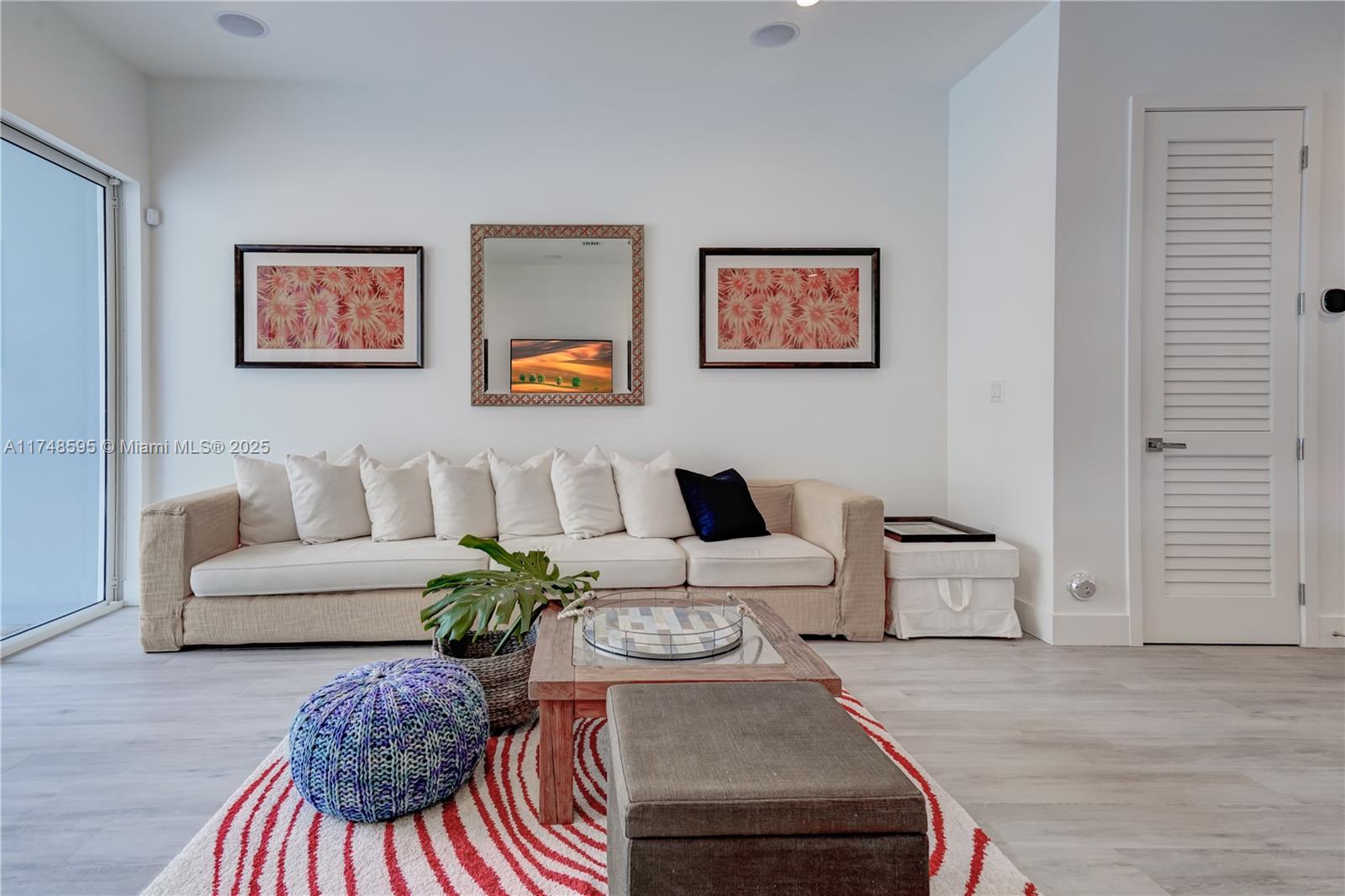 AMND MIAMI SUBURBAN ACRES - Residential Lease