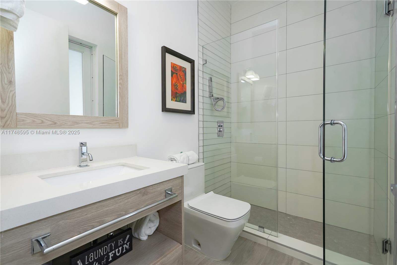 AMND MIAMI SUBURBAN ACRES - Residential Lease