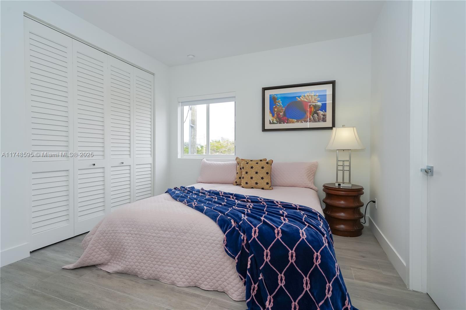 AMND MIAMI SUBURBAN ACRES - Residential Lease