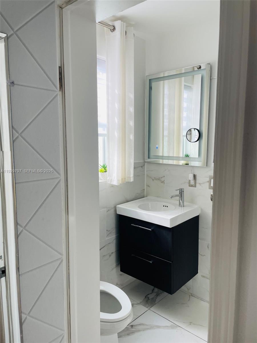 VILA MARA CONDO - Residential Lease