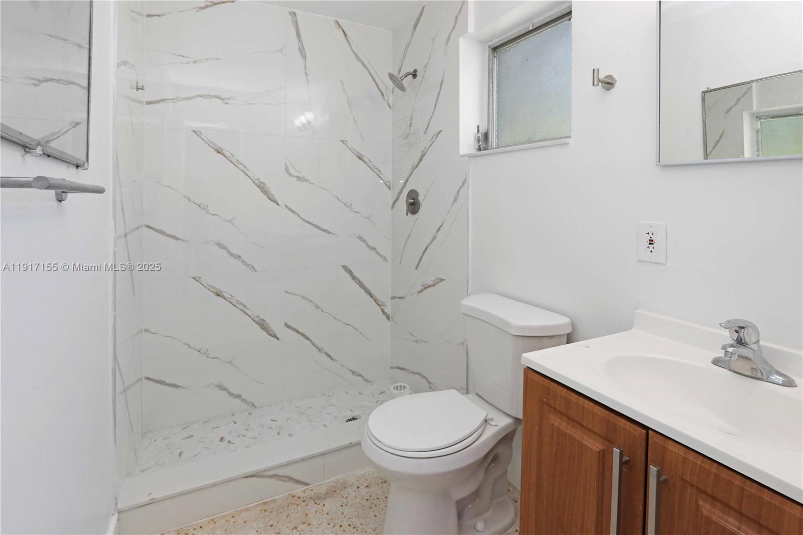 ST JAMES PARK DELMAR - Residential Lease