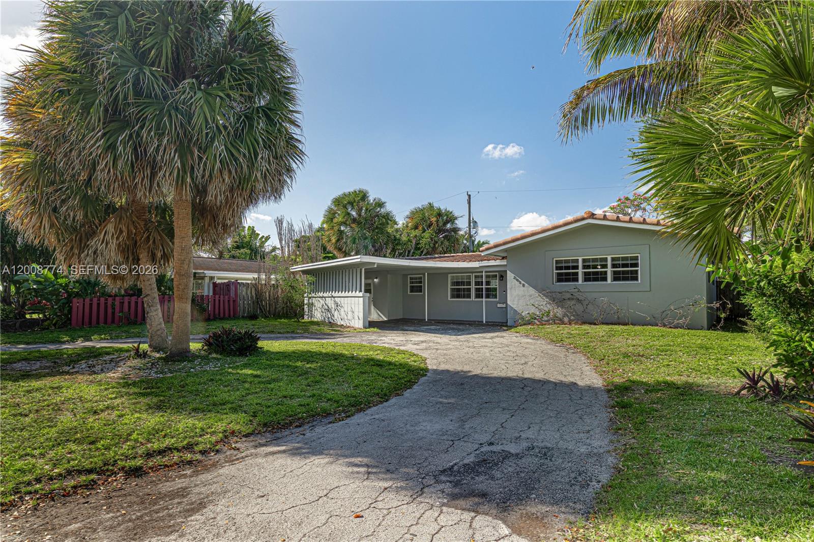 CORAL SHORES - Residential