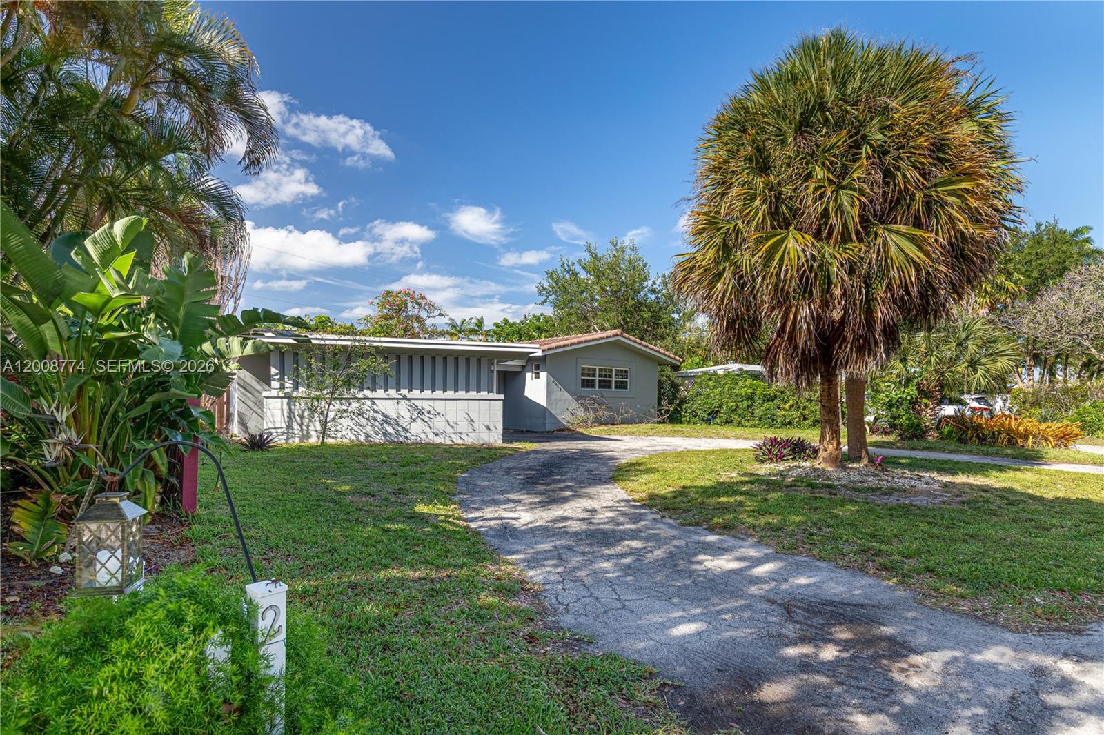 CORAL SHORES - Residential