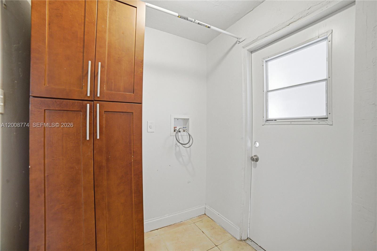 CORAL SHORES - Residential