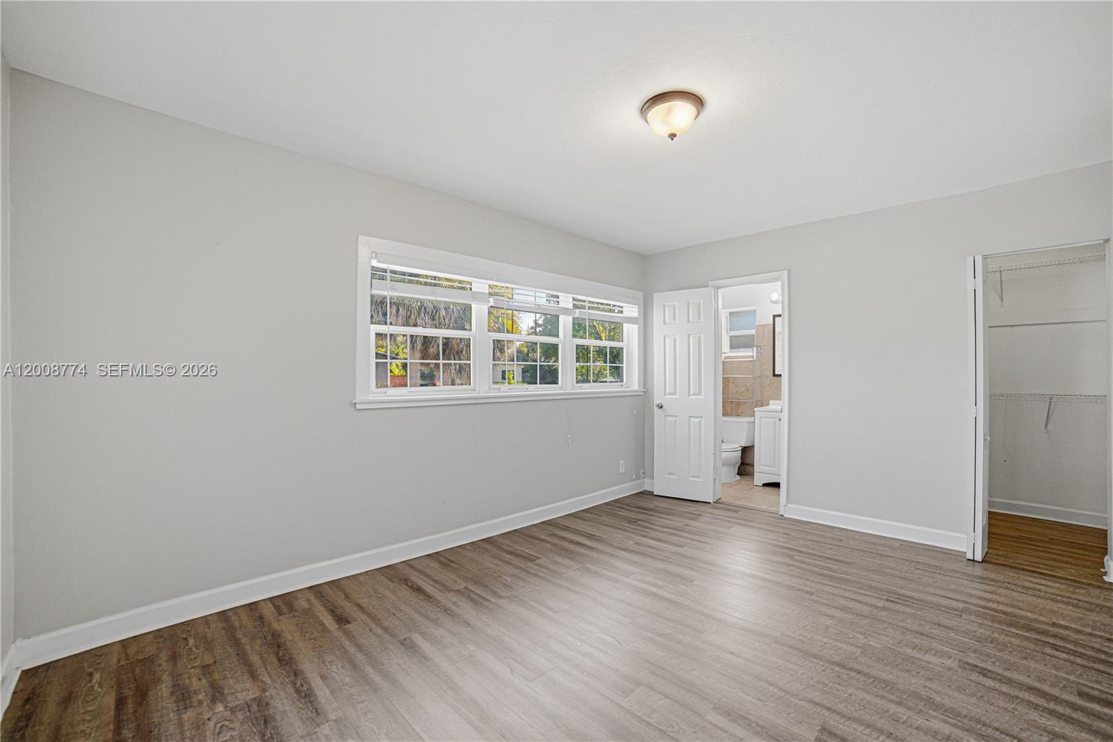 CORAL SHORES - Residential