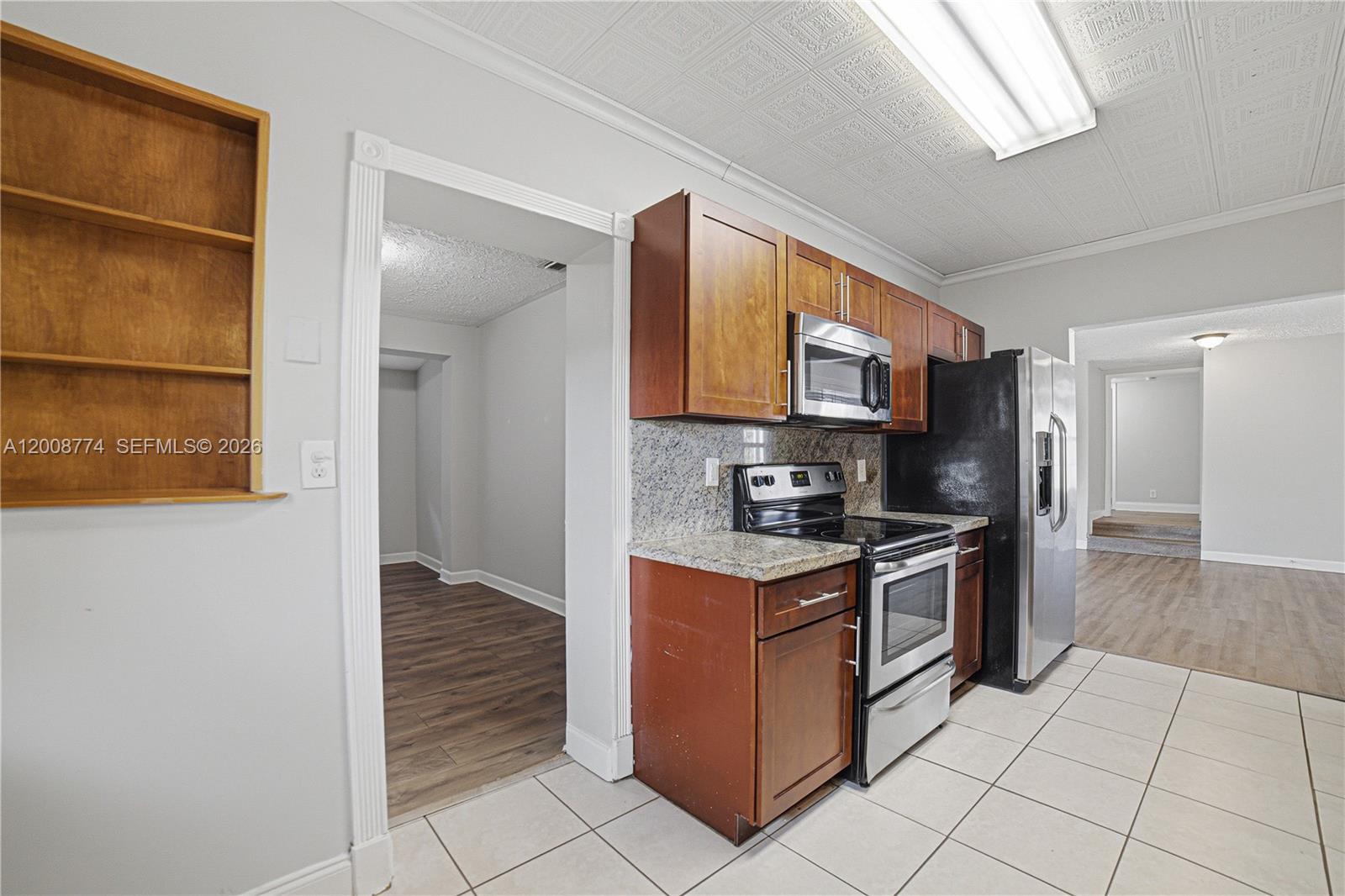 CORAL SHORES - Residential