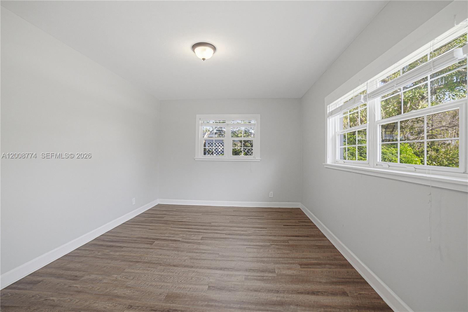 CORAL SHORES - Residential