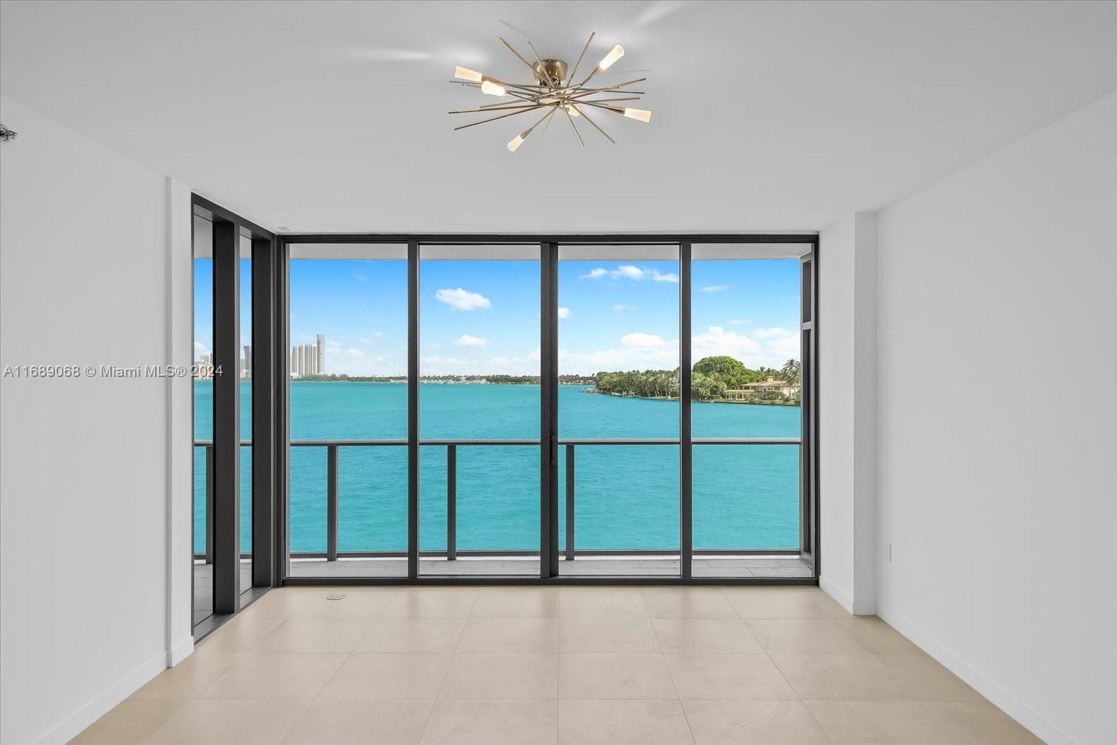 BAY HARBOR ISLAND - Residential