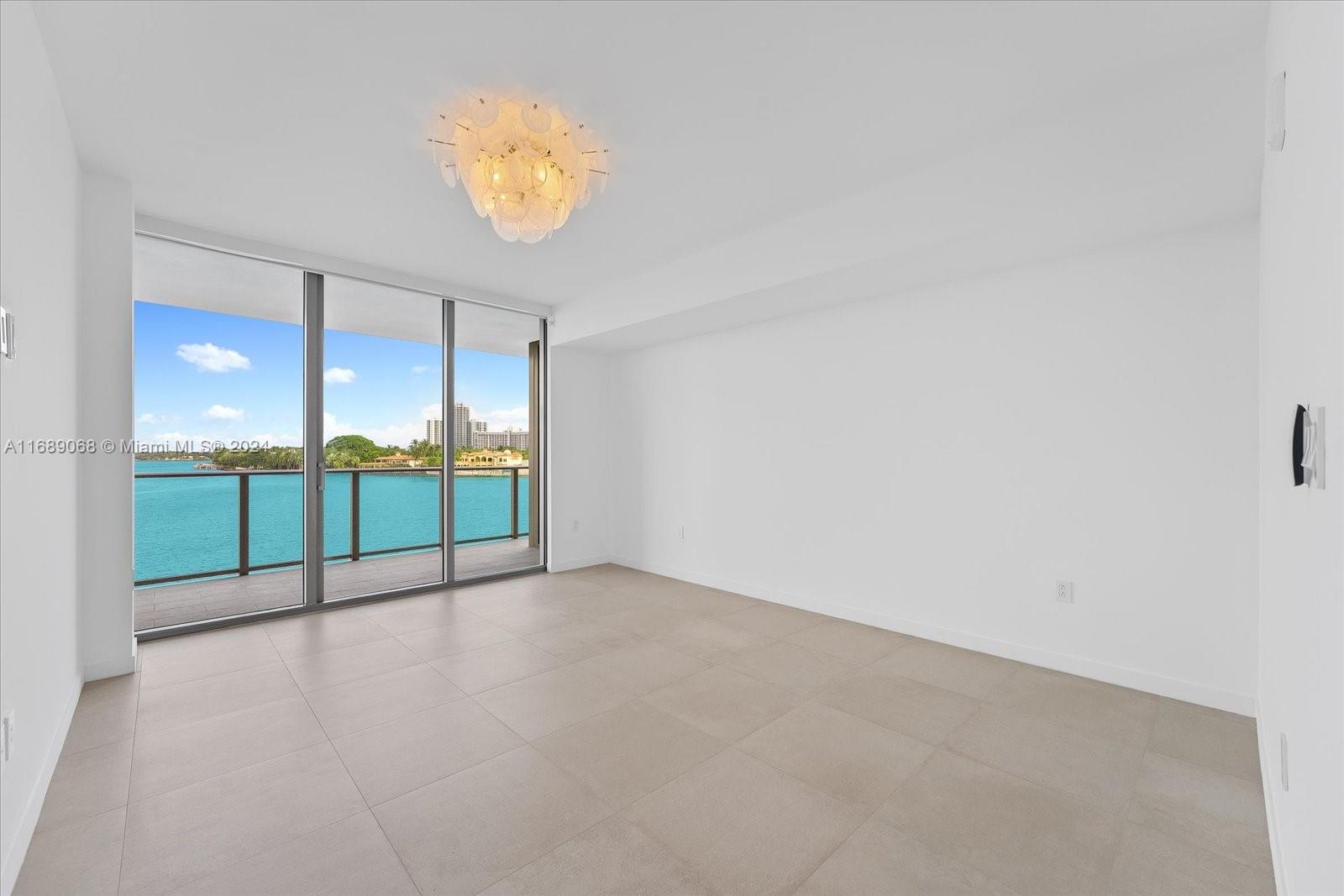 BAY HARBOR ISLAND - Residential
