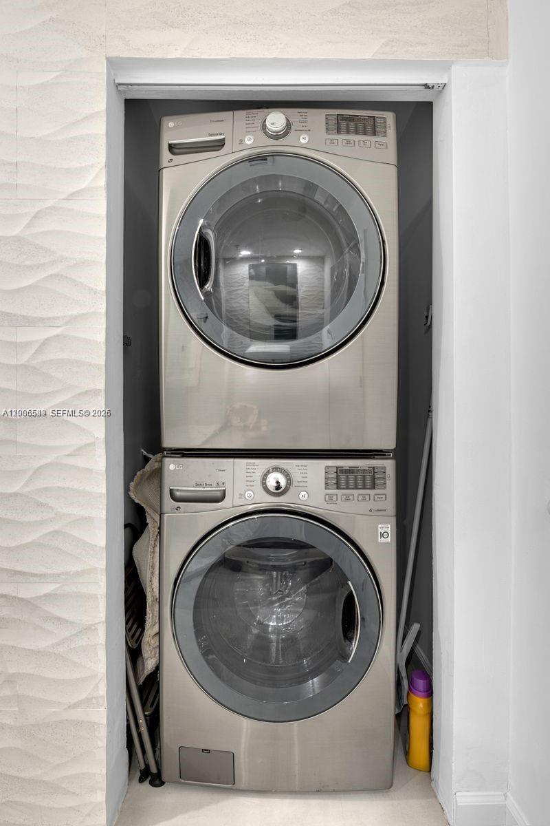 THE MERIDIAN CONDO - Residential