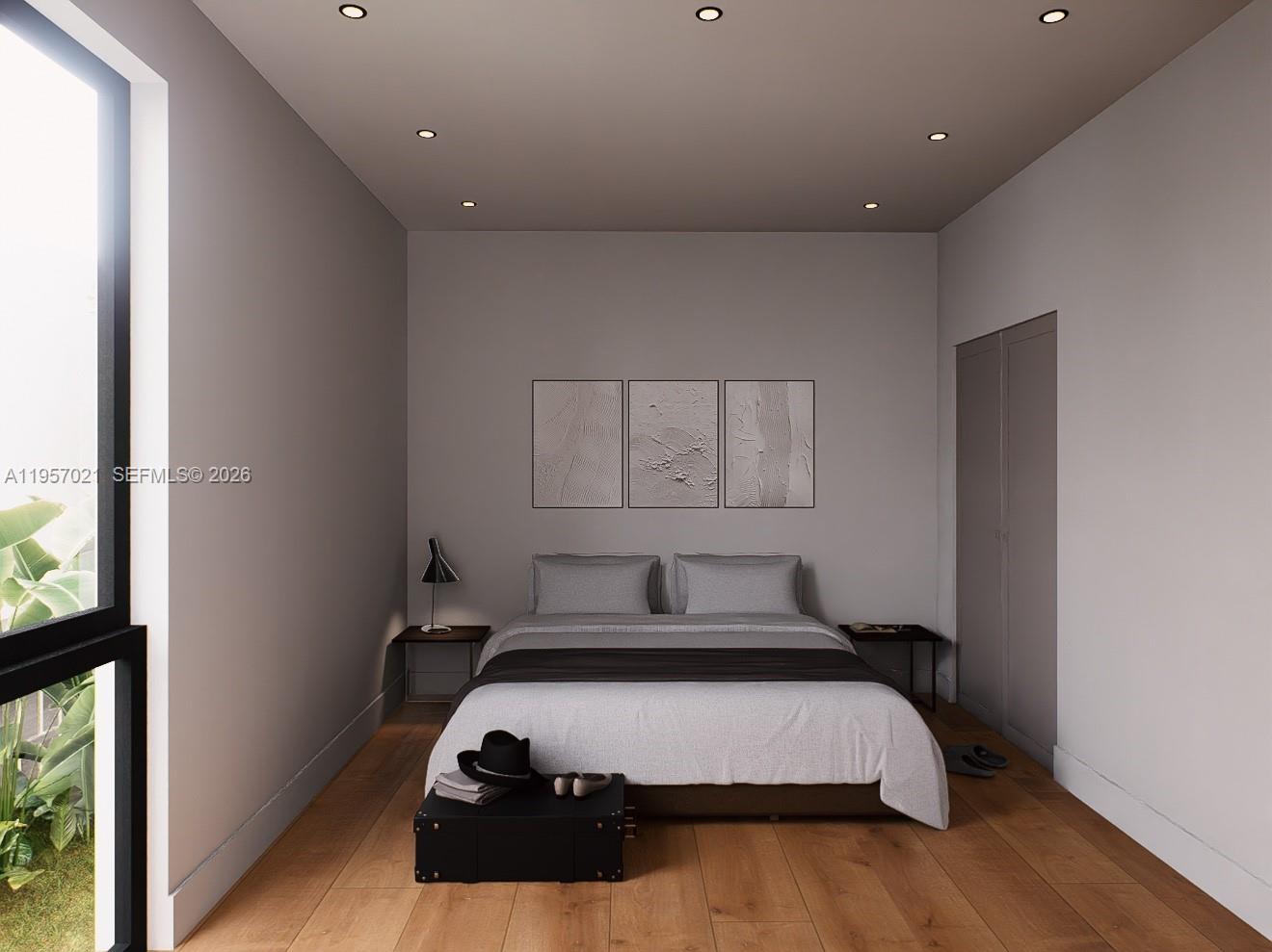 HOLLYWOOD TERRACE - Residential