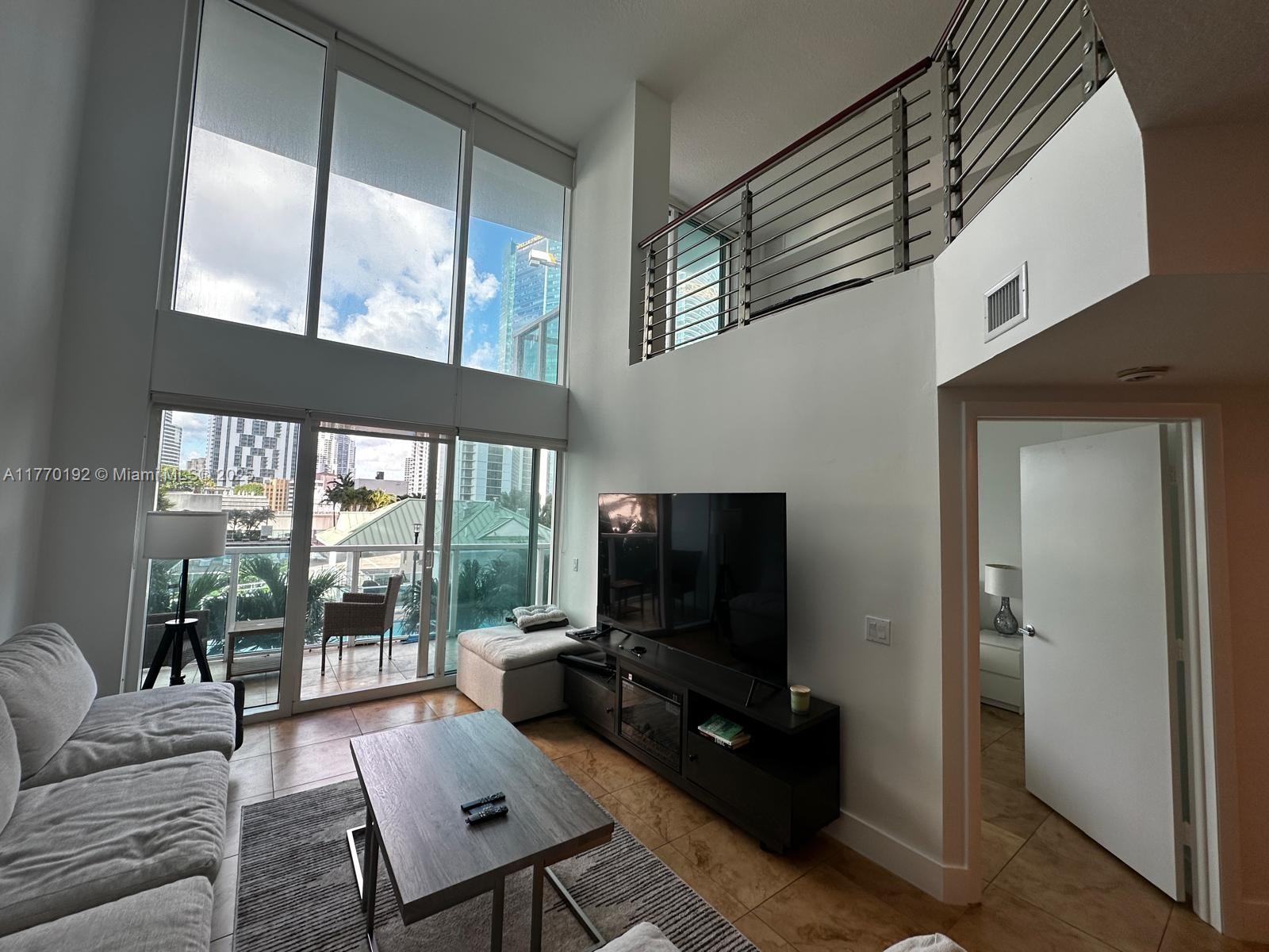 BRICKELL ON THE RIVER S T - Residential Lease