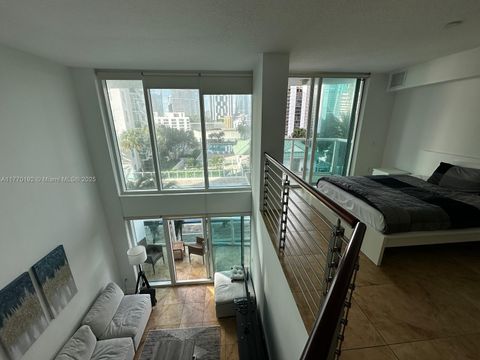 41 SE 5th St 807 Miami FL 33131