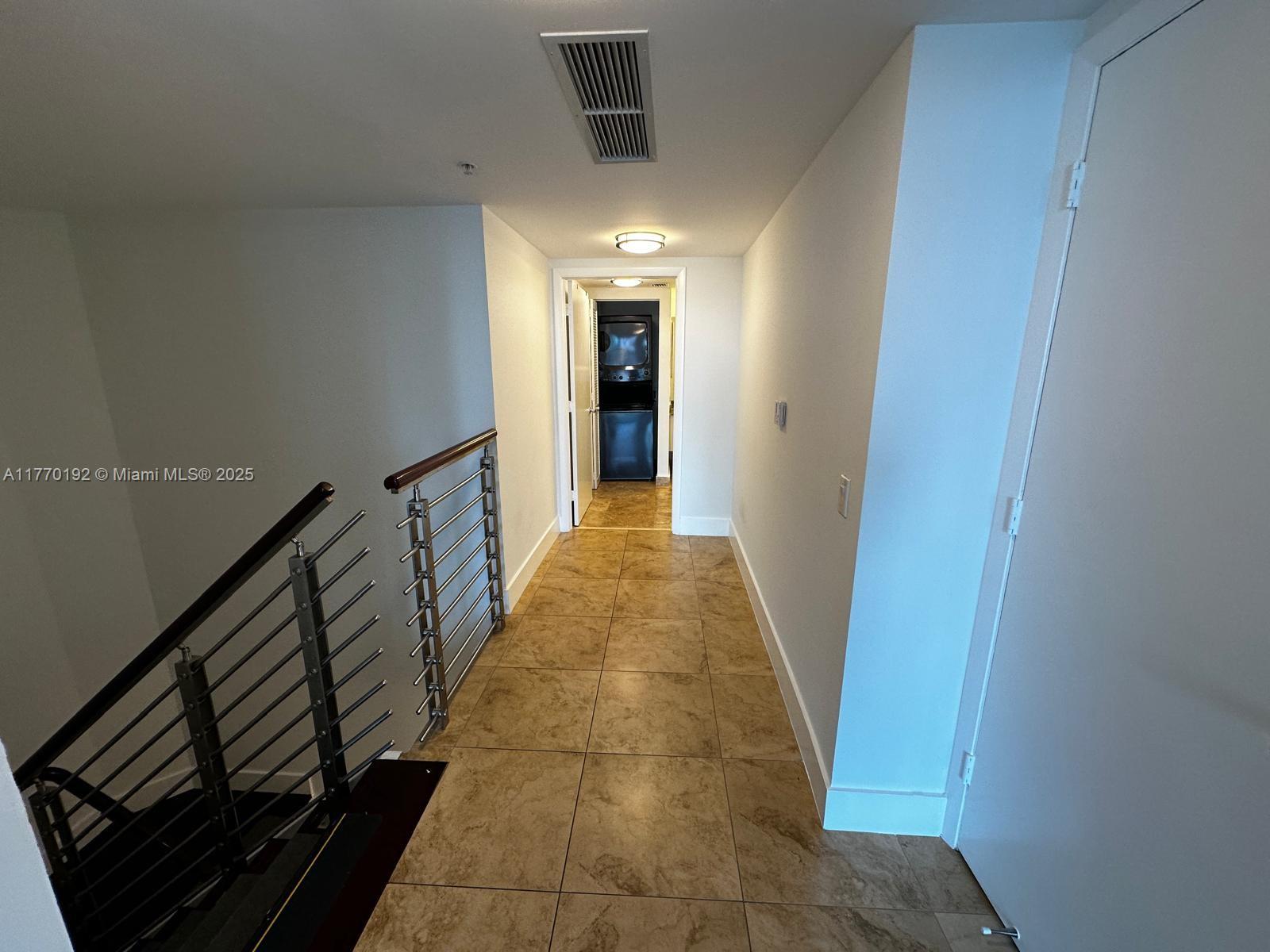 BRICKELL ON THE RIVER S T - Residential Lease