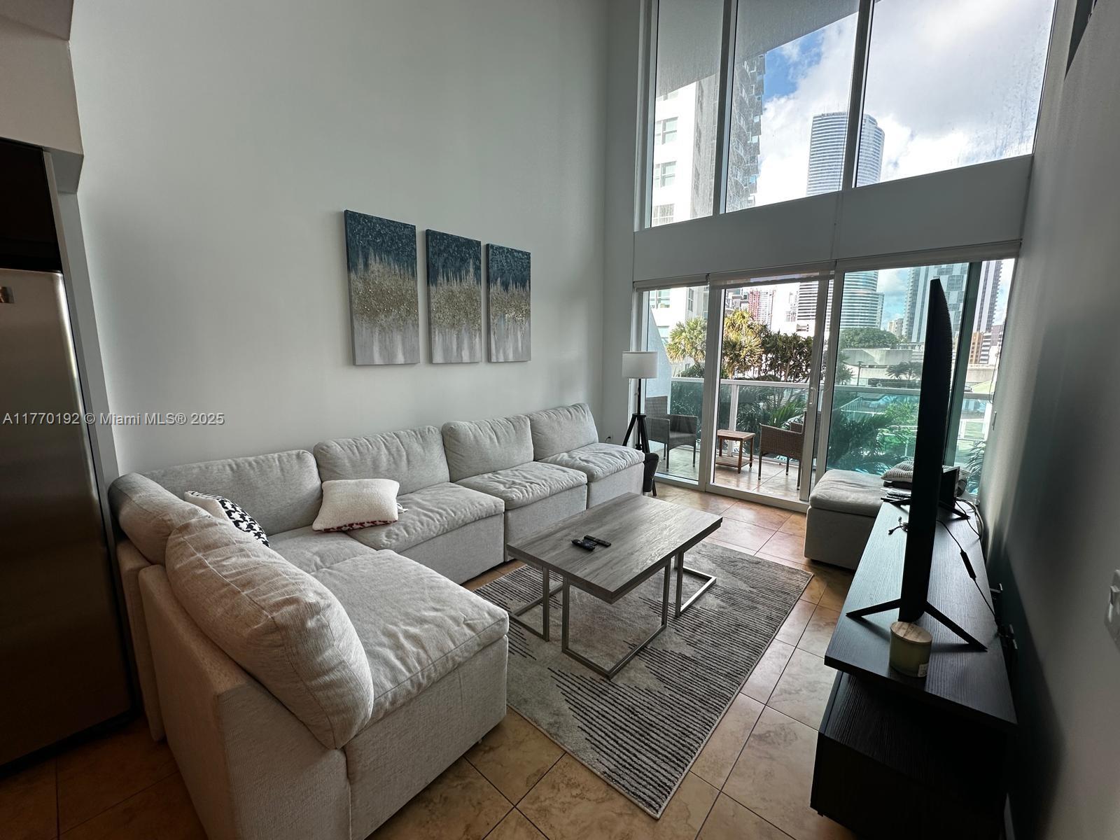 BRICKELL ON THE RIVER S T - Residential Lease