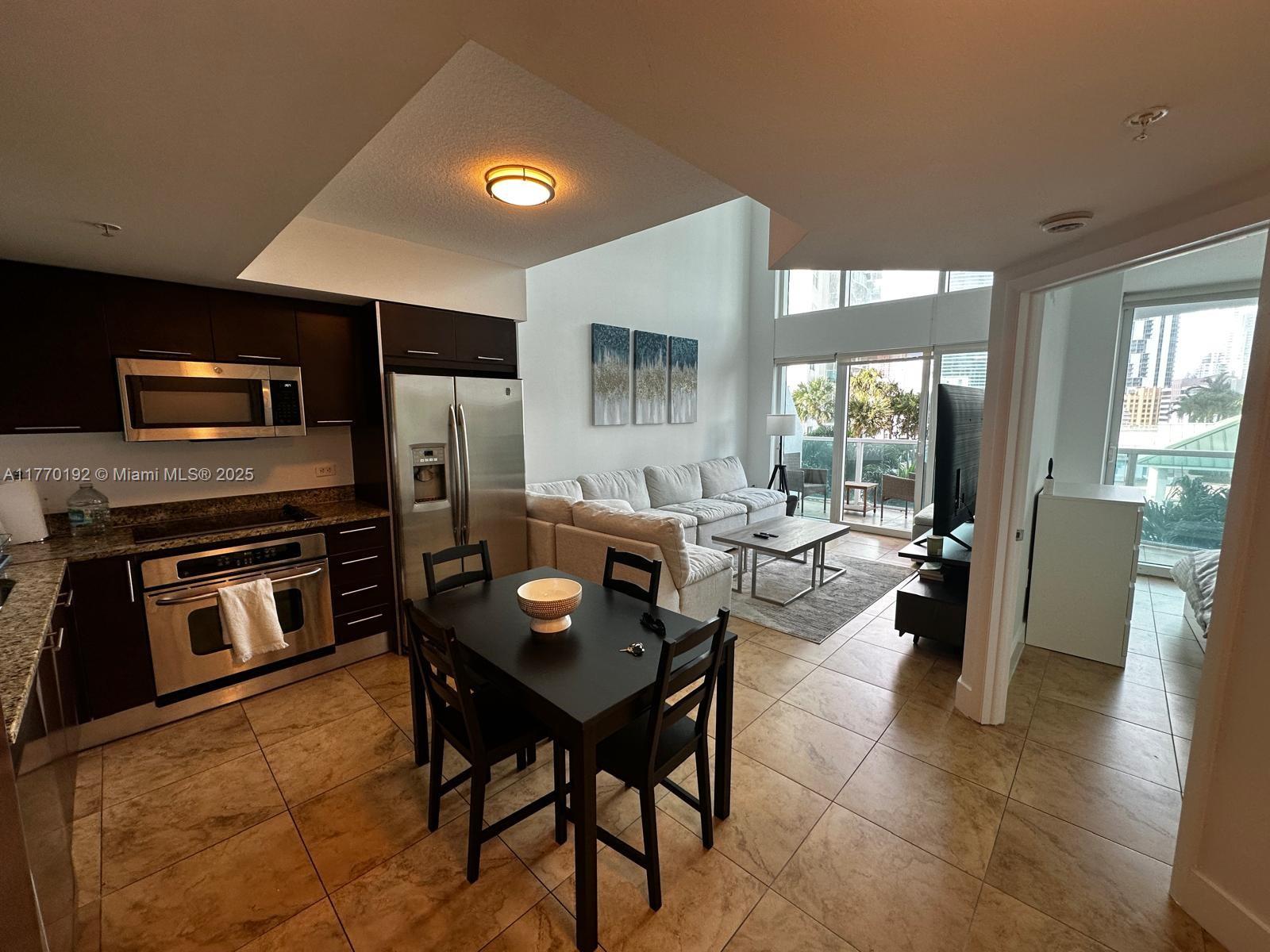BRICKELL ON THE RIVER S T - Residential Lease