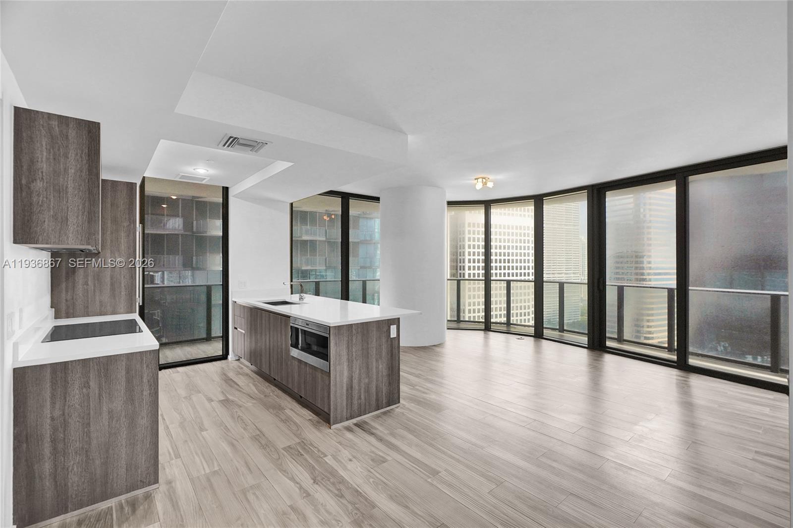 801 SMA RESIDENCES CONDO - Residential