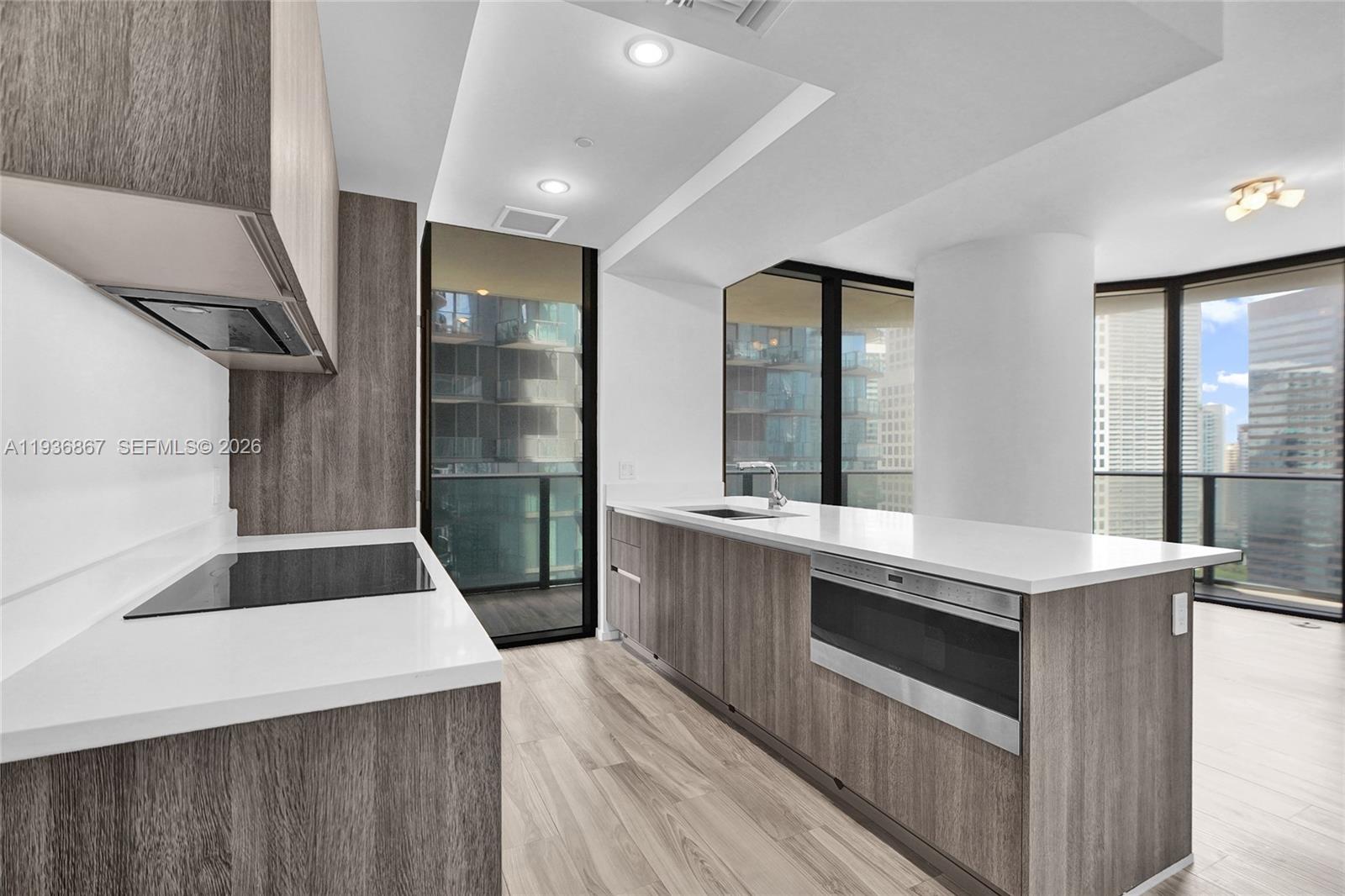 801 SMA RESIDENCES CONDO - Residential