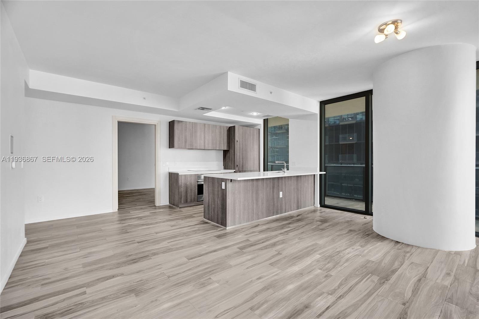 801 SMA RESIDENCES CONDO - Residential